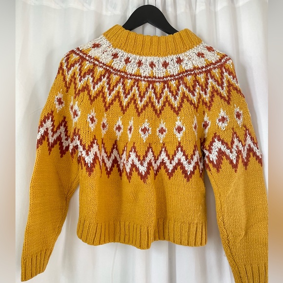 Top shop mustard cropped sweater. Size 2 - Picture 2 of 5